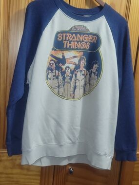 Men’s STRANGER THINGS Sweatshirt - Blue/White. XXL